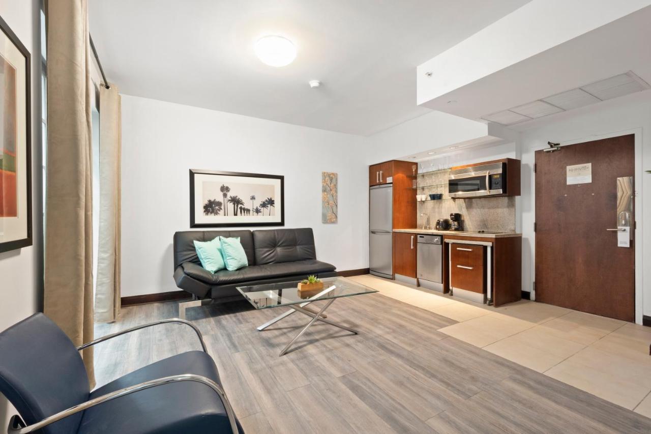 Ocean Drive Apartments With Rooftop Pool, South Beach, Miami Miami Beach Bagian luar foto