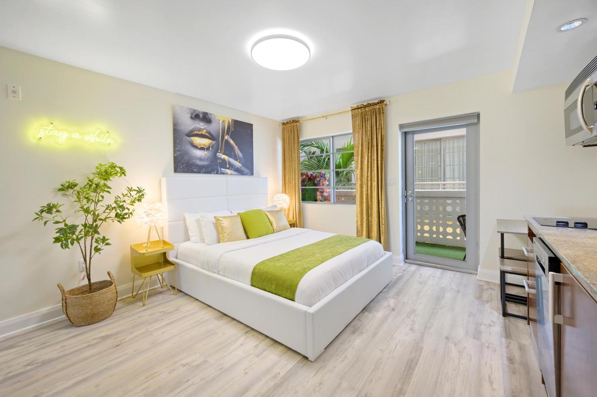Ocean Drive Apartments With Rooftop Pool, South Beach, Miami Miami Beach Bagian luar foto